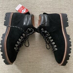 Madewell Lugsole Hiking Boots in Suede Nuback and leather Black Womens Size 6